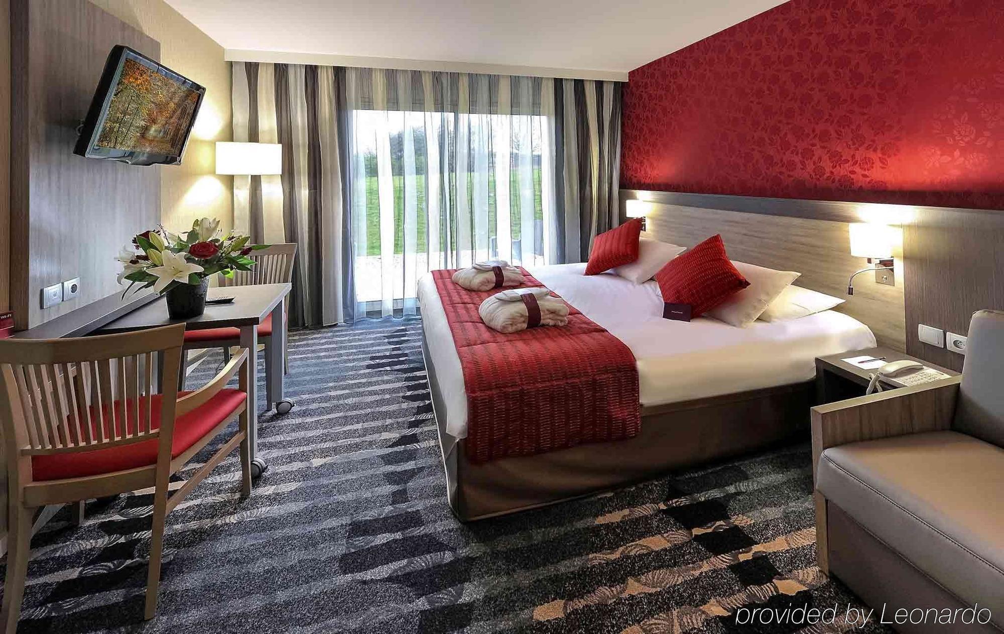Mercure Rouen Val De Reuil Валь-де-Рёй Экстерьер фото